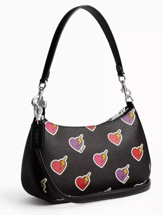 🔥COACH New CY346 Teri Shoulder Bag with Heart Bolt Print Black Multi - Picture 2 of 7